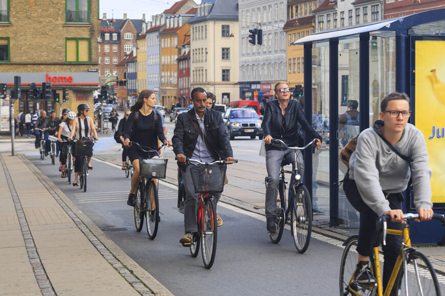 Bike traffic at Copenhagen road shows European bike-transit integration